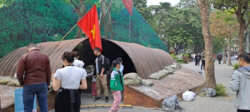 Exposición por 80 años de fundación del Ejército Popular de Vietnam