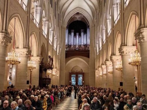 Catedral de Notre Dame de París reabre sus puertas