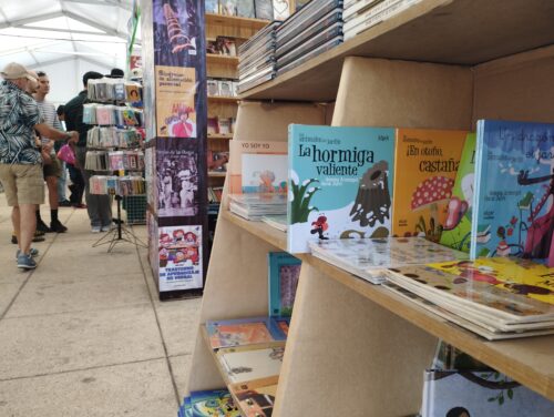 Edición 19 del Gran Remate de Libros, Discos y Películas en la capital de México